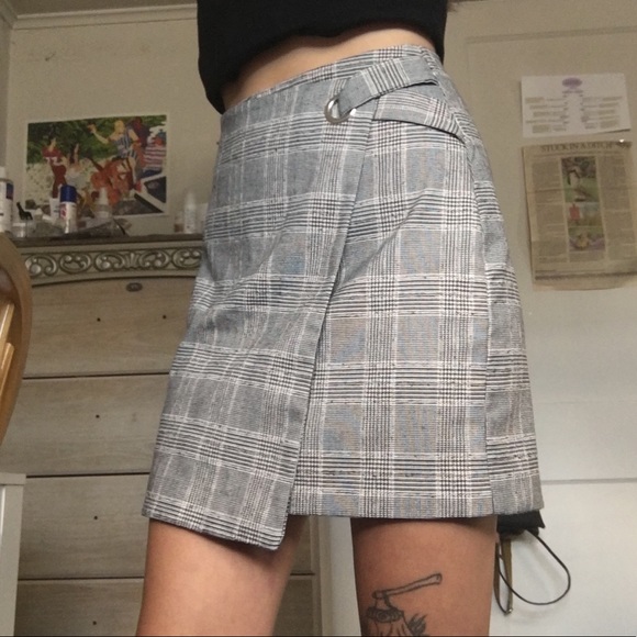 Divided Dresses & Skirts - Asymmetrical Glen Plaid Mini Skirt w/ O Ring NWOT